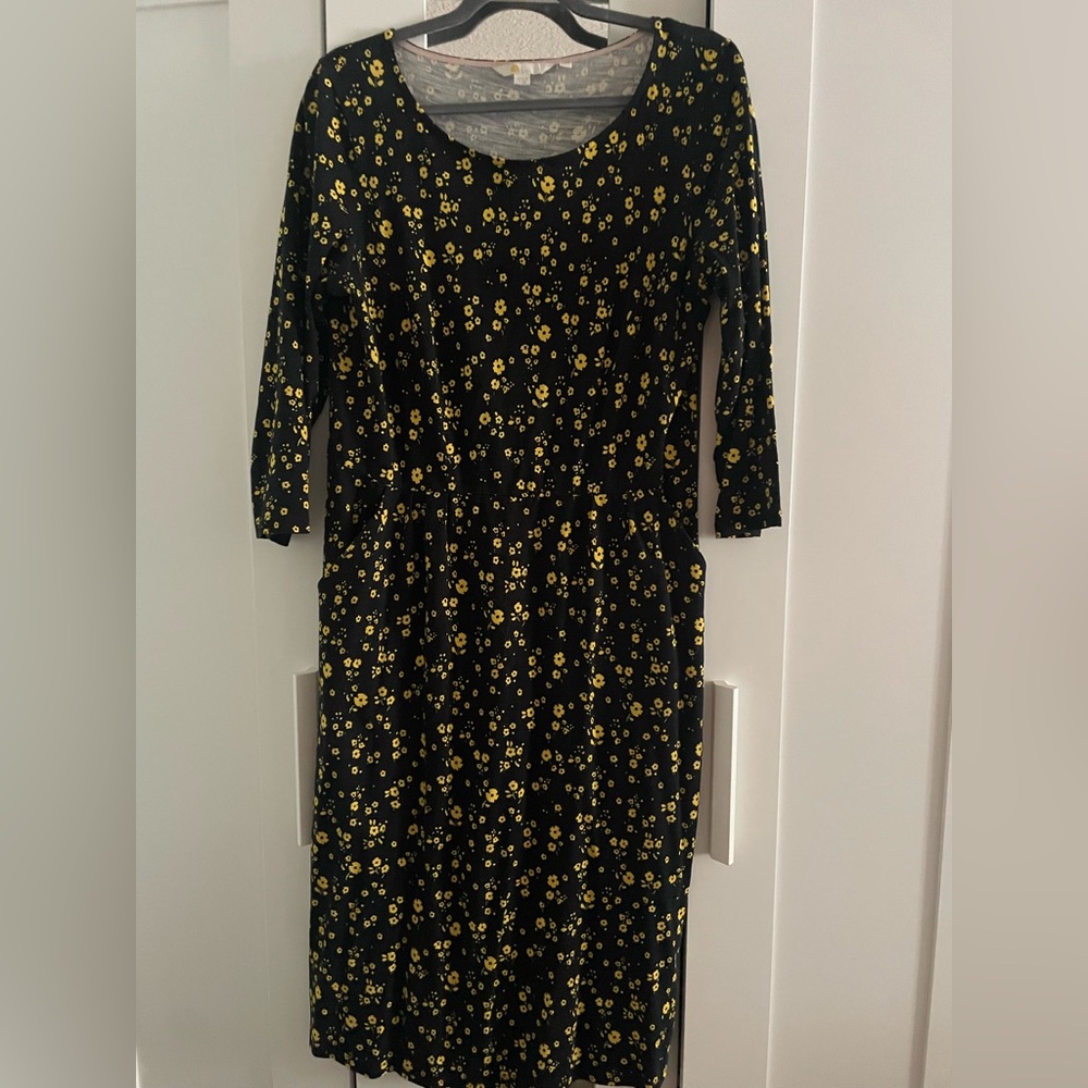 Boden Black and Yellow flower jersey Dress Sz. 10